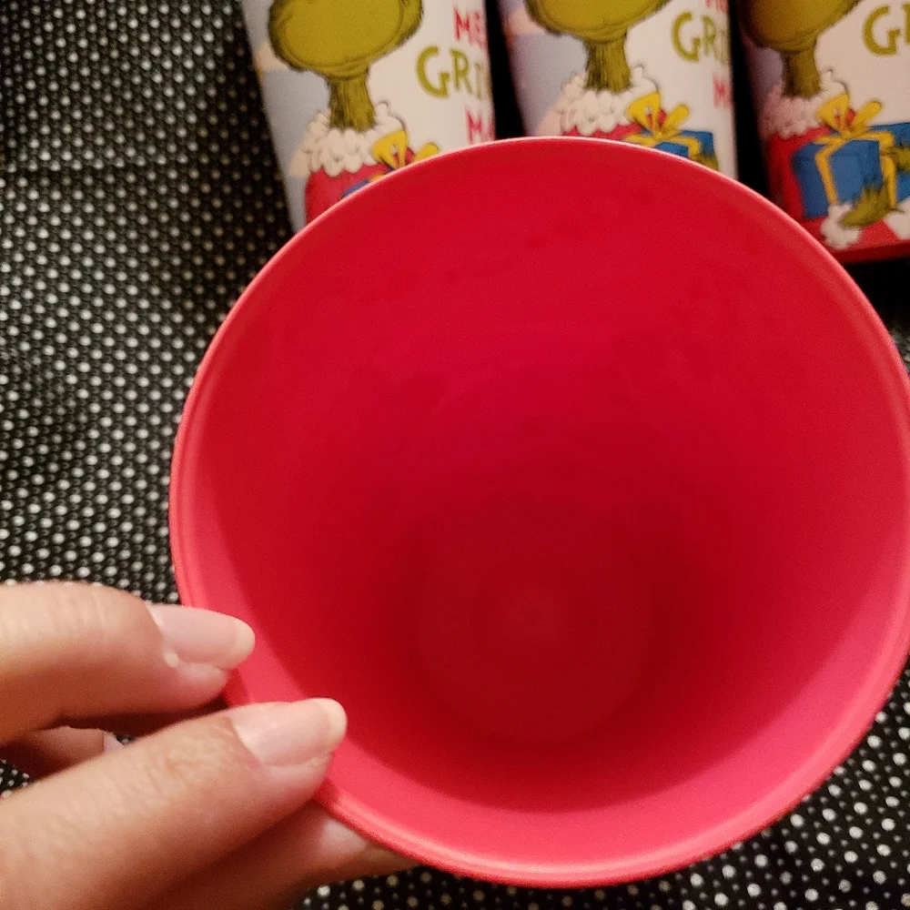 Dr Suess The Grinch Party Cups 32oz Reusable Set Of 4 New